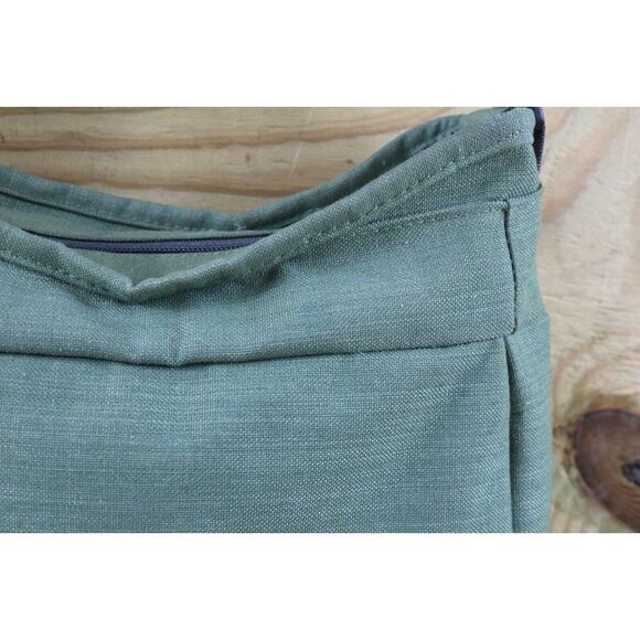 LL Bean Crossbody Womens Green Wayside II Shoulder Zip Around Bag - Picture 9 of 9